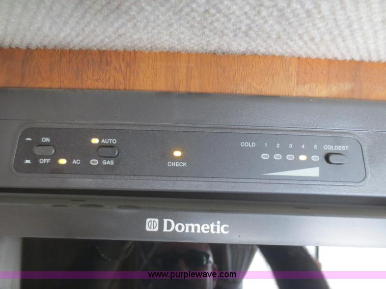 image for item D2122 1992 Foretravel U4300 Silver Edition RV