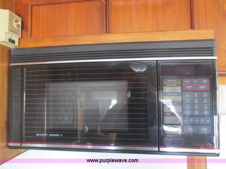 image for item D2122 1992 Foretravel U4300 Silver Edition RV