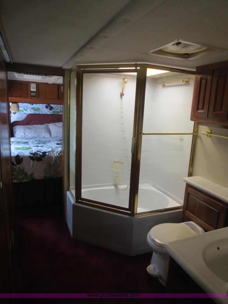 image for item D2122 1992 Foretravel U4300 Silver Edition RV