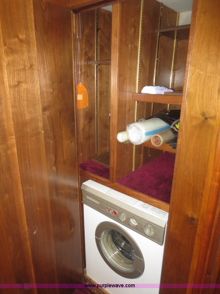 image for item D2122 1992 Foretravel U4300 Silver Edition RV