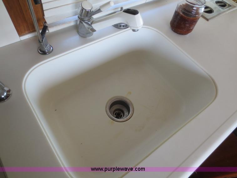 image for item D2122 1992 Foretravel U4300 Silver Edition RV