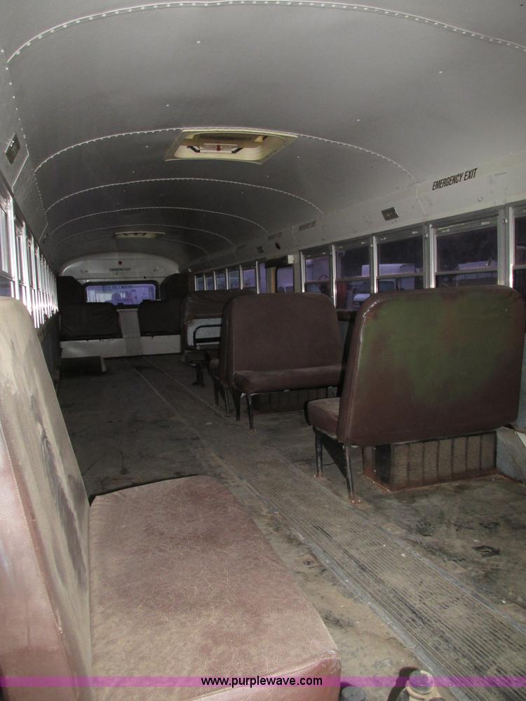 image for item F7492 1996 International 9800 Bus