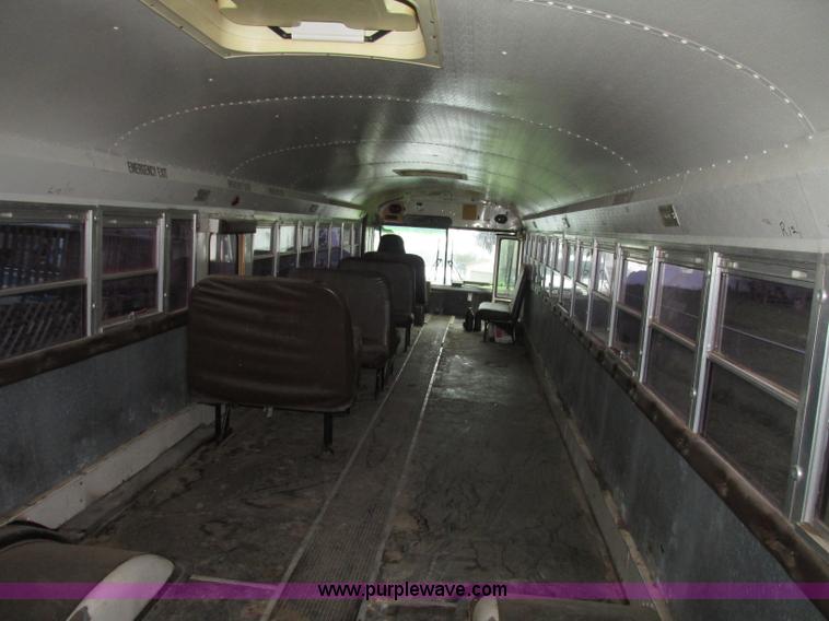 image for item F7492 1996 International 9800 Bus