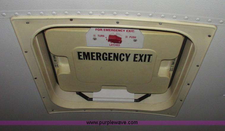 image for item F7492 1996 International 9800 Bus