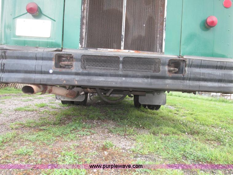 image for item F7492 1996 International 9800 Bus