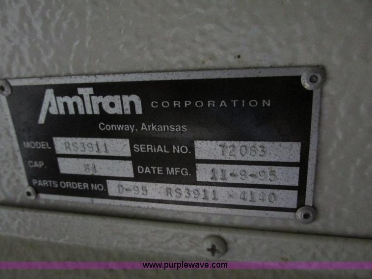 image for item F7492 1996 International 9800 Bus