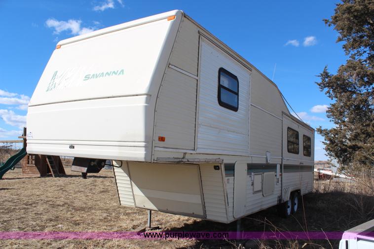 image for item H1419 1994 Fleetwood Savanna camper