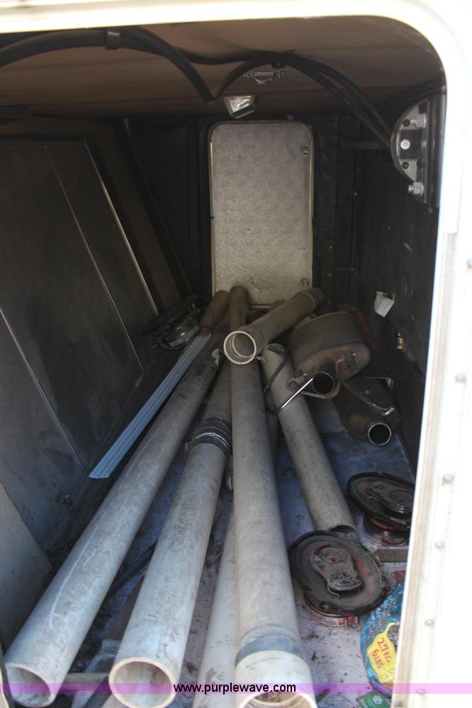 image for item H1419 1994 Fleetwood Savanna camper