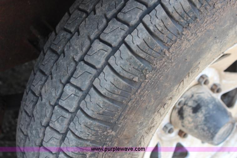 image for item H1419 1994 Fleetwood Savanna camper