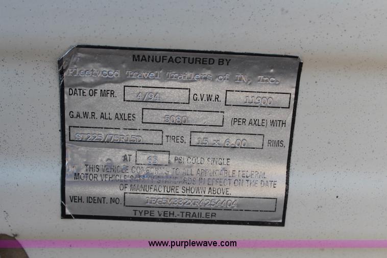 image for item H1419 1994 Fleetwood Savanna camper