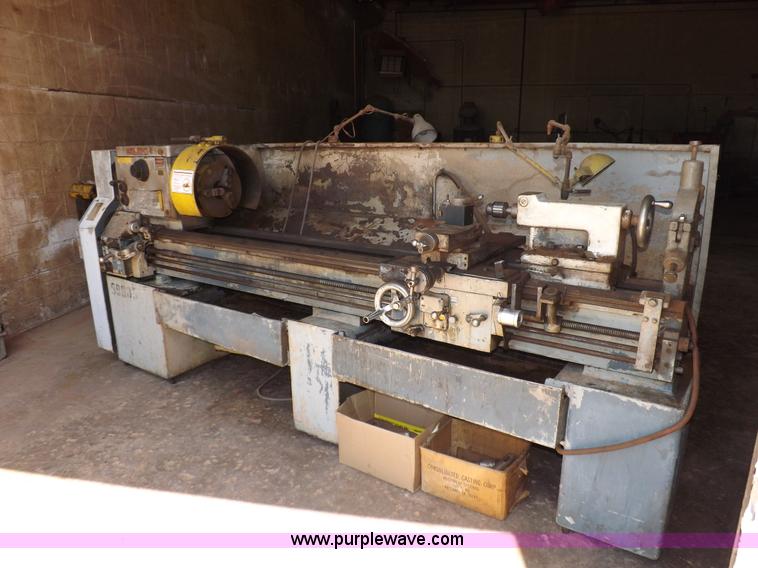 image for item H9194 Le Blond metal lathe