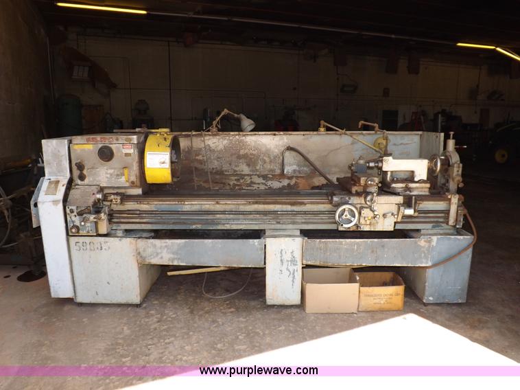 image for item H9194 Le Blond metal lathe
