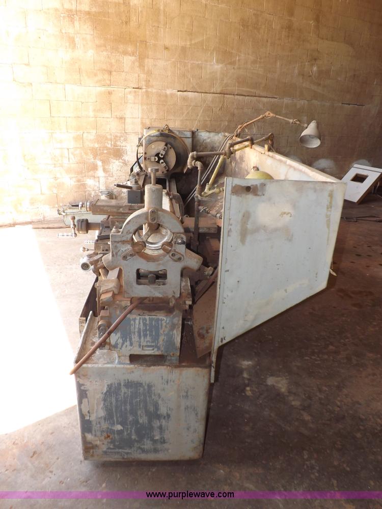 image for item H9194 Le Blond metal lathe