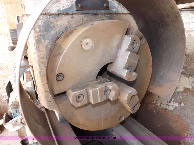 image for item H9194 Le Blond metal lathe