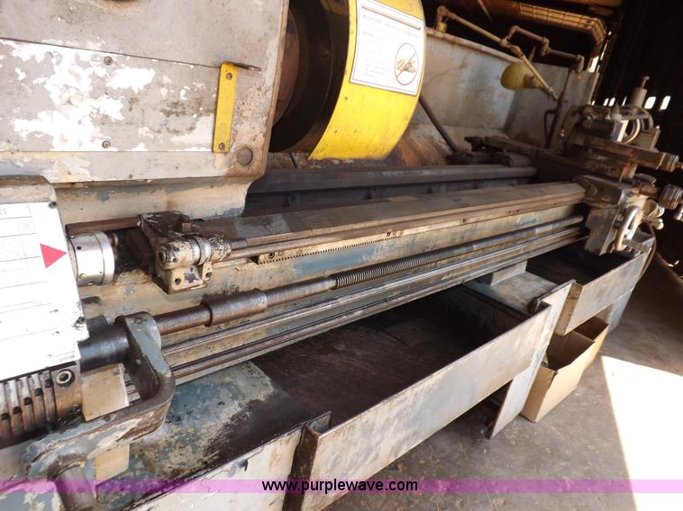 image for item H9194 Le Blond metal lathe