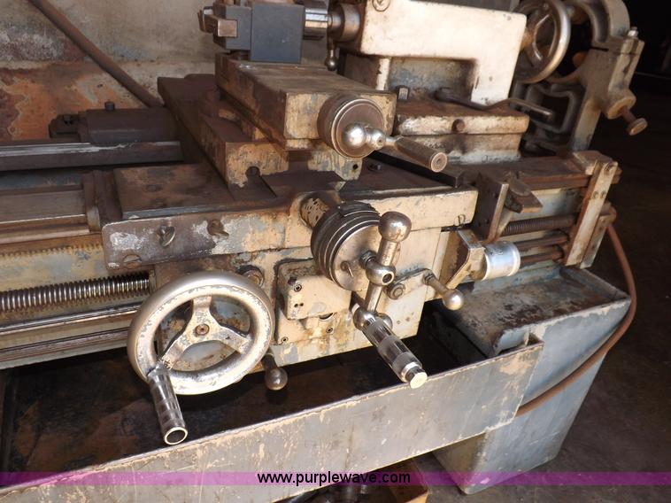 image for item H9194 Le Blond metal lathe