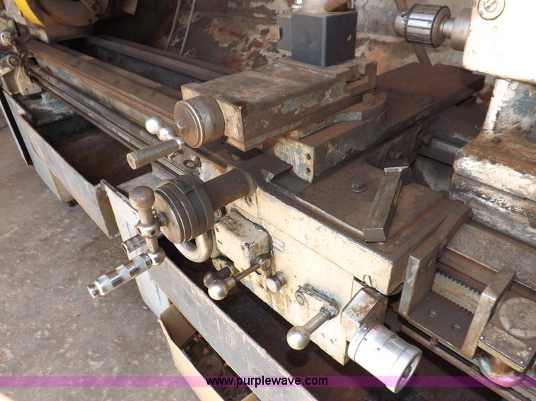 image for item H9194 Le Blond metal lathe