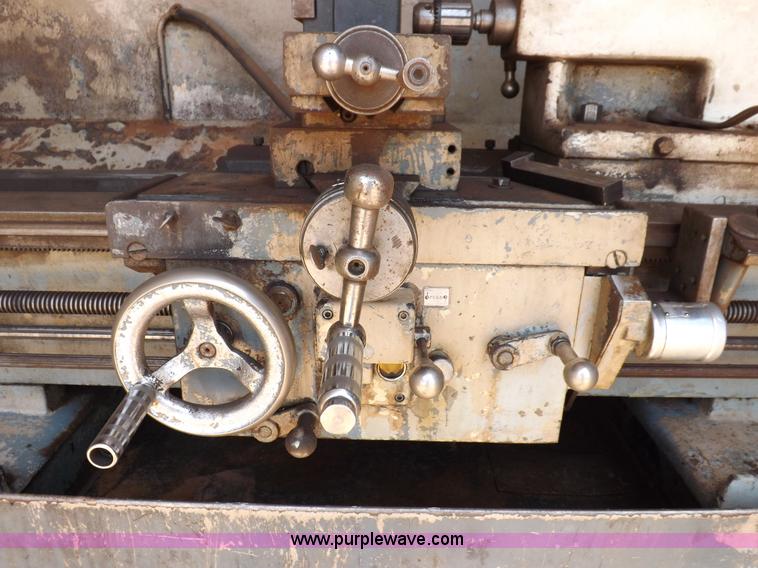 image for item H9194 Le Blond metal lathe