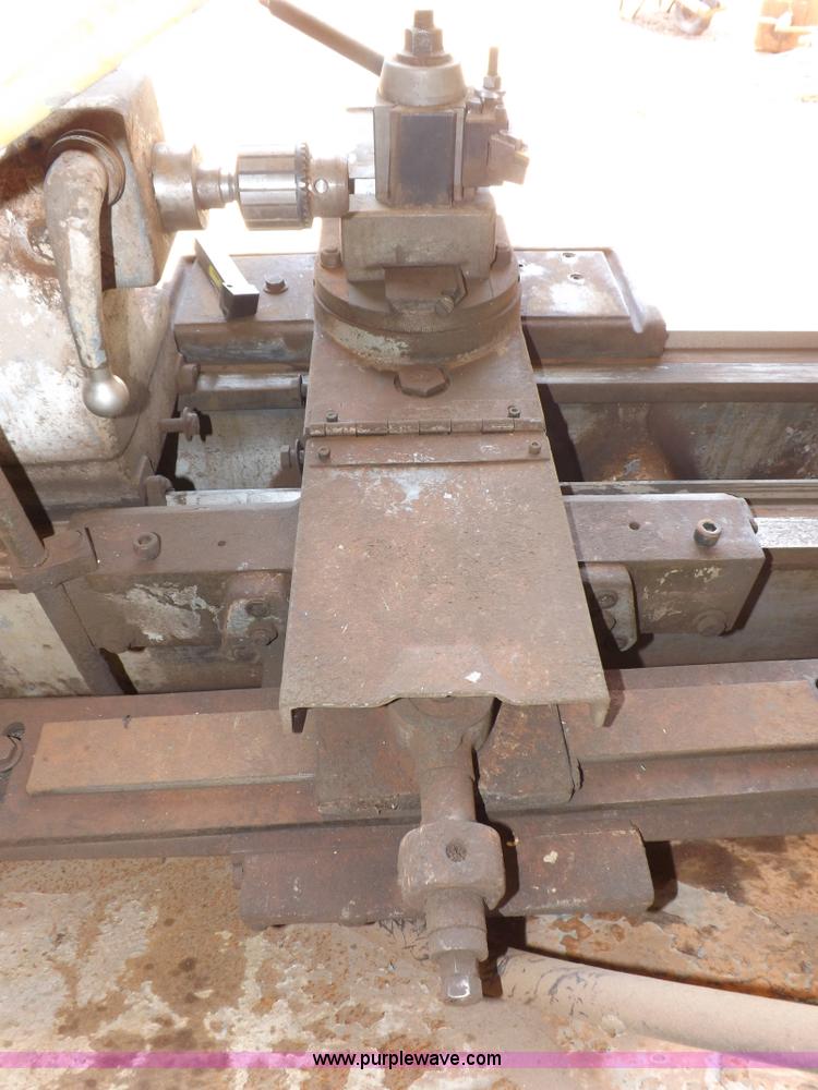 image for item H9194 Le Blond metal lathe