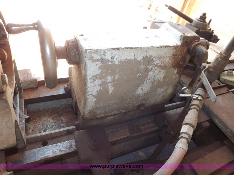 image for item H9194 Le Blond metal lathe