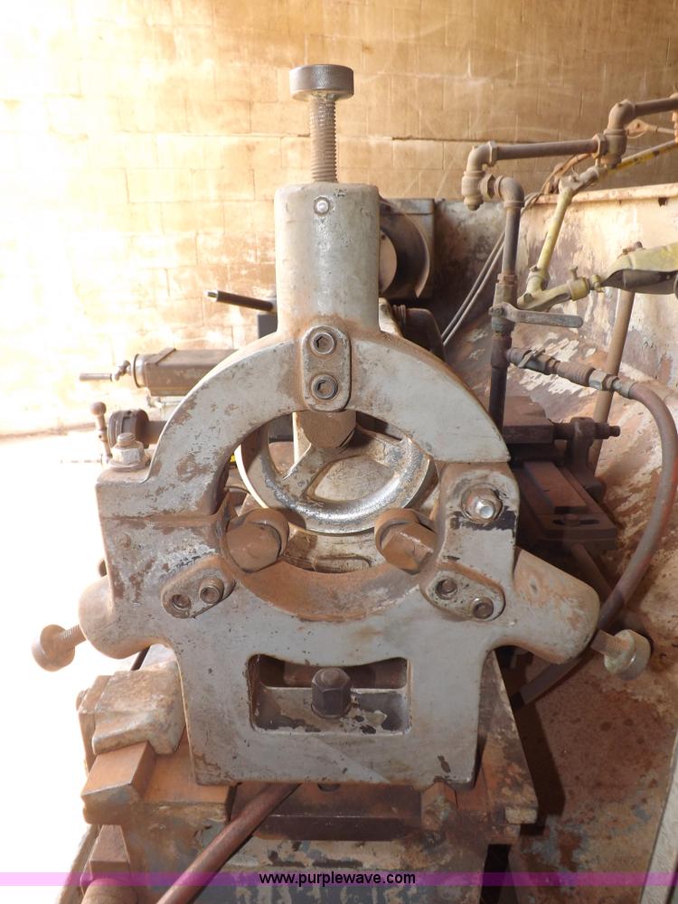 image for item H9194 Le Blond metal lathe