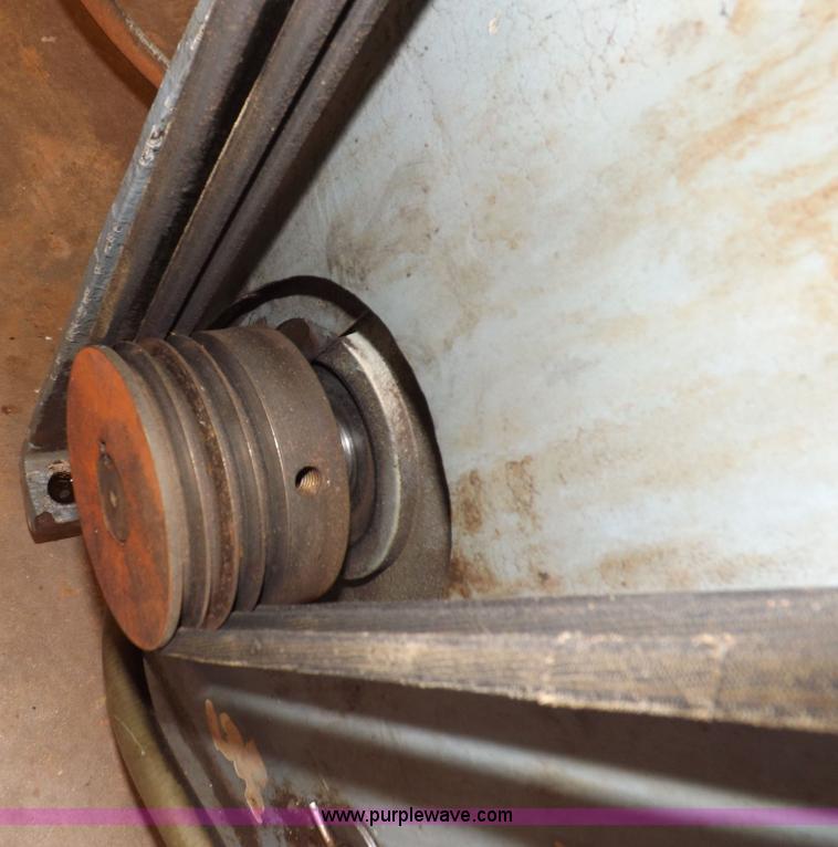 image for item H9194 Le Blond metal lathe