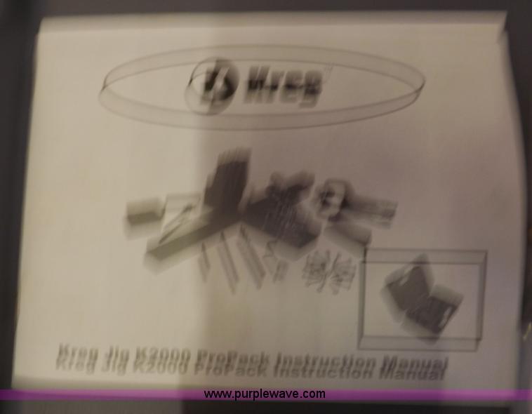 image for item H9195 Assorted wood working equipment