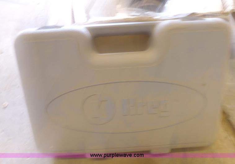 image for item H9195 Assorted wood working equipment