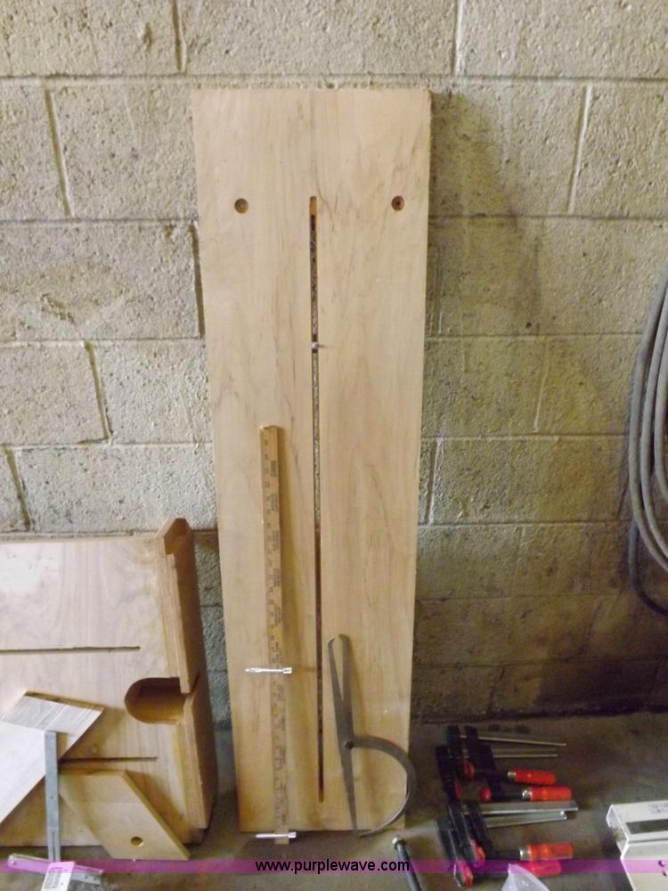 image for item H9195 Assorted wood working equipment