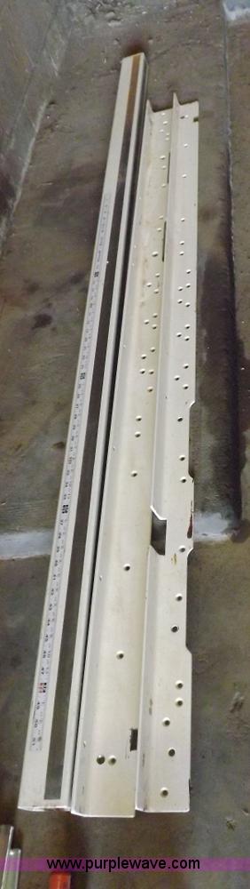 image for item H9195 Assorted wood working equipment