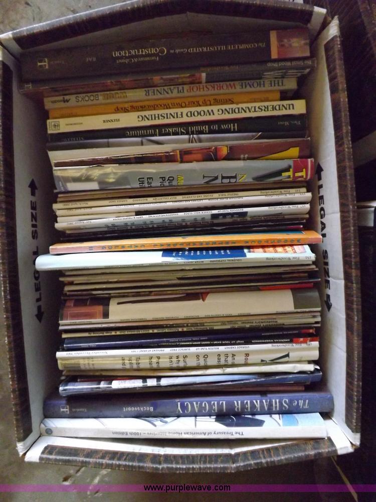 image for item H9195 Assorted wood working equipment