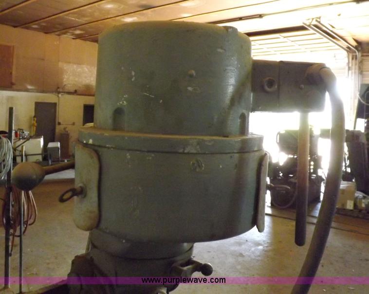 image for item H9202 Wells Index milling machine