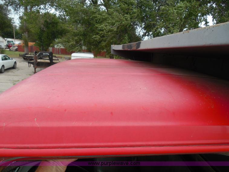 image for item I3418 1988 International S1600 dump truck