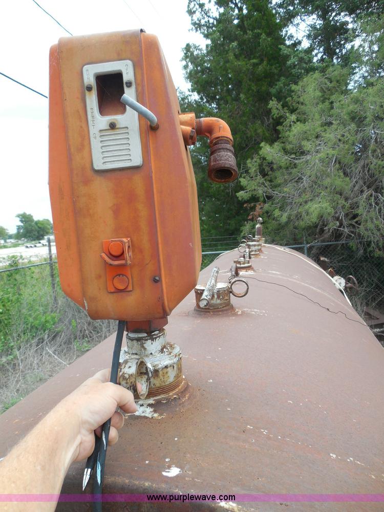 image for item I3419 Wichita Steel Fabricators 1,000 gallon fuel tank