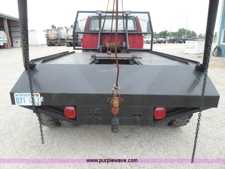 image for item I3420 1981 Ford F800 winch truck