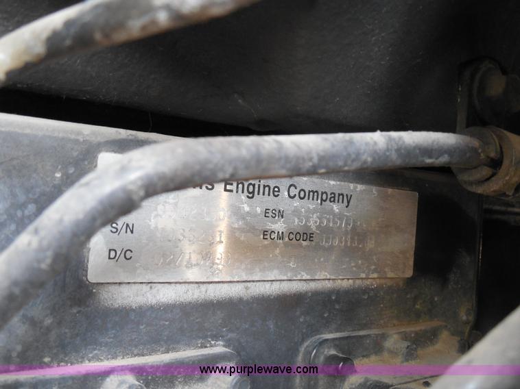 image for item I3424 1999 Ford F800 box truck