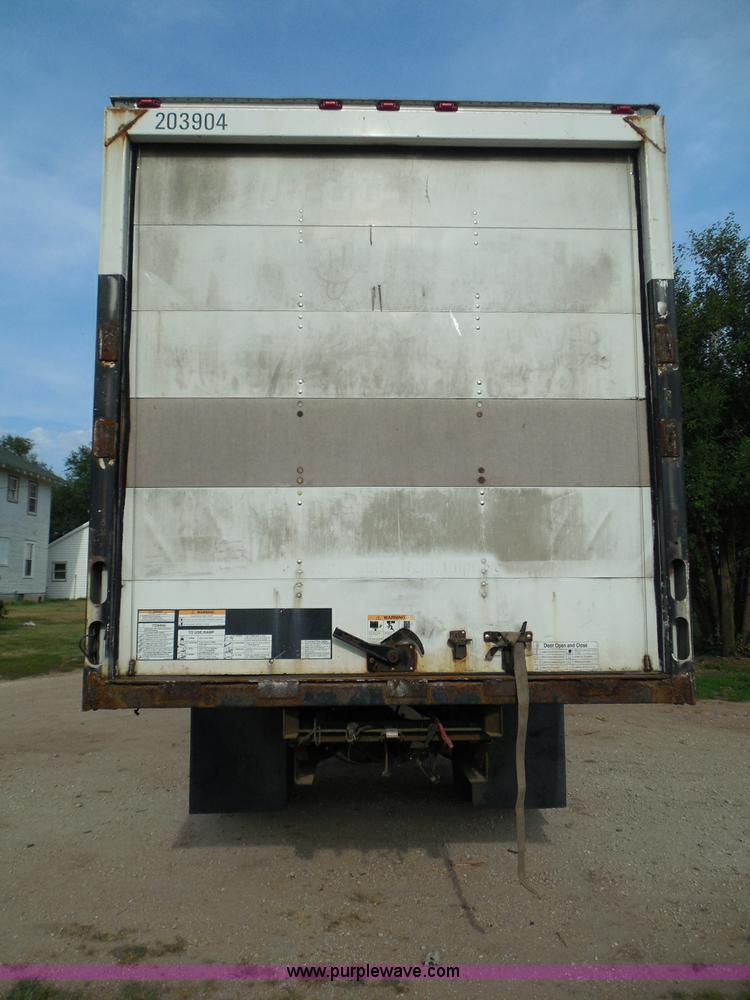 image for item I3424 1999 Ford F800 box truck