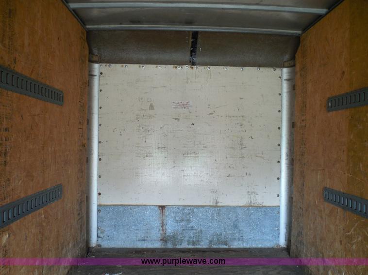 image for item I3424 1999 Ford F800 box truck