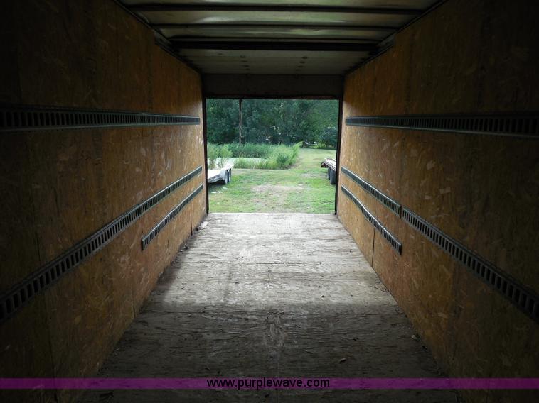 image for item I3424 1999 Ford F800 box truck