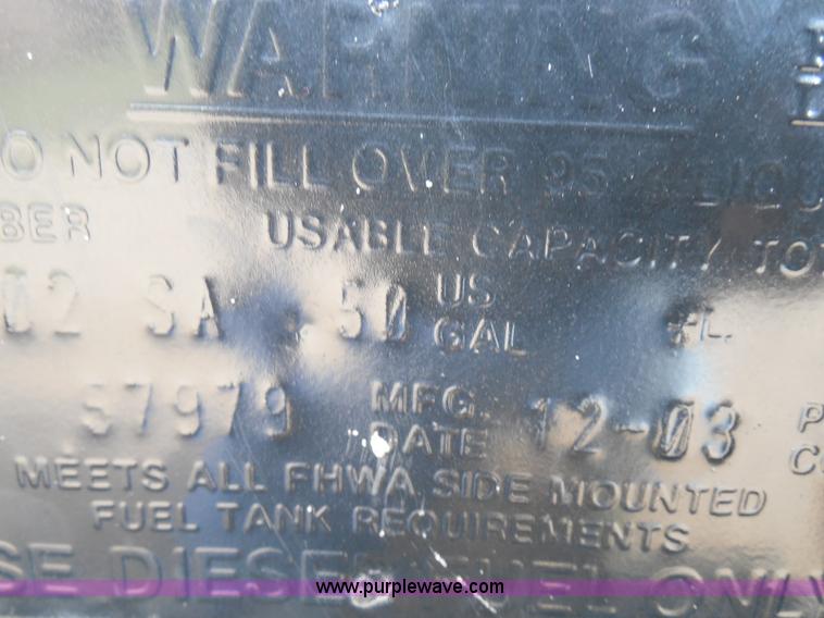 image for item I3424 1999 Ford F800 box truck