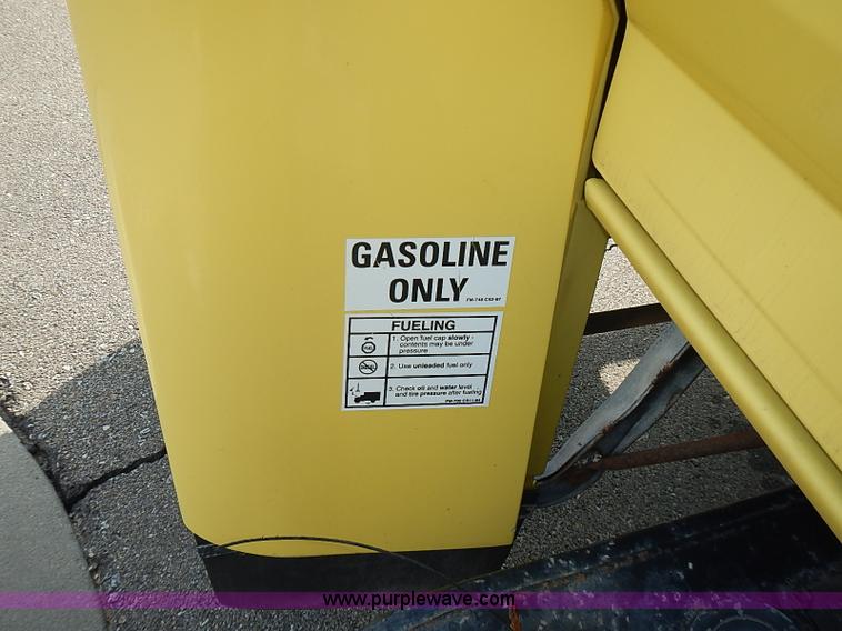 image for item I3526 1998 Ford F700 box truck