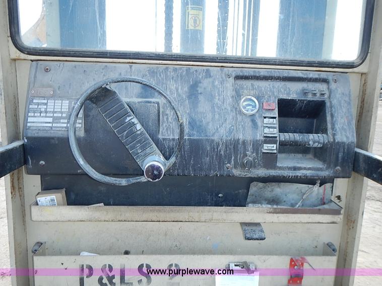 image for item I3532 Crown 30SP36TT electric forklift