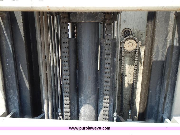 image for item I3533 Crown 30SP36TT electric forklift