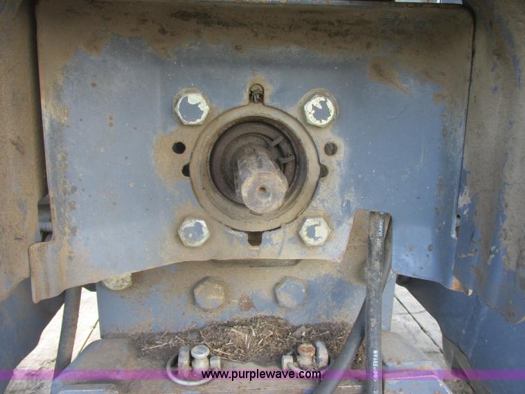 image for item I6197 1999 New Holland TS110 MFWD tractor