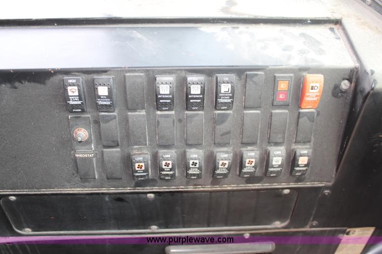 image for item J1085 1997 International 3800 school bus