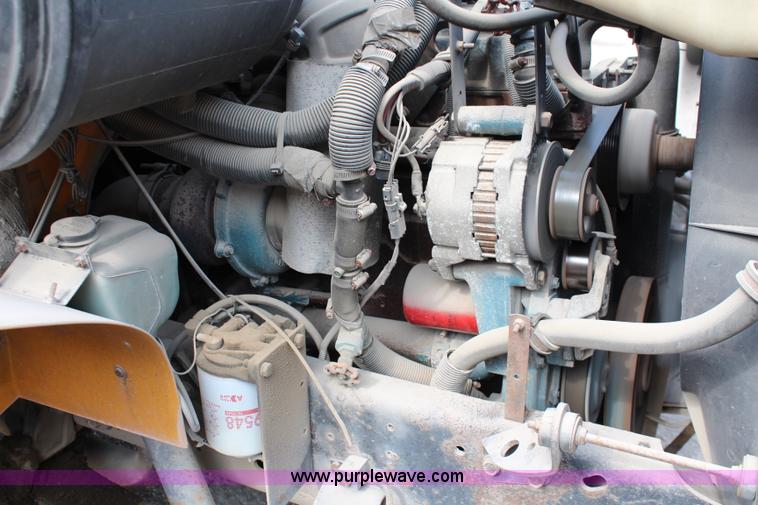 image for item J1085 1997 International 3800 school bus