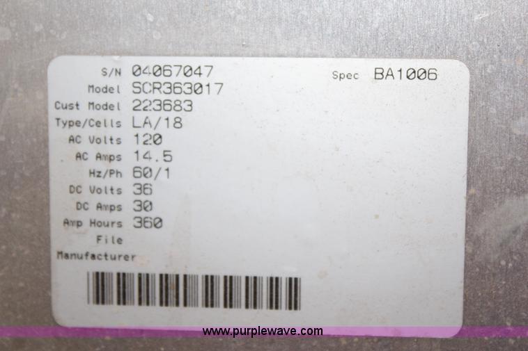 image for item J1093 Tennant 7200 floor scrubber