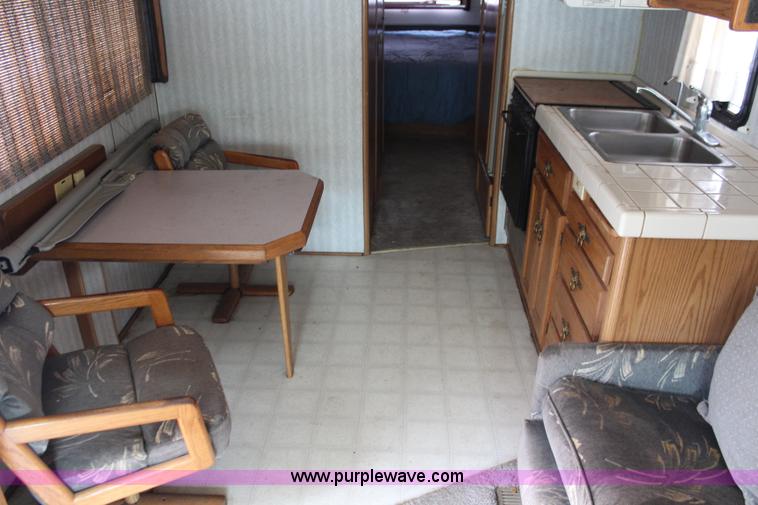 image for item J1094 1992 Pace Arrow RV