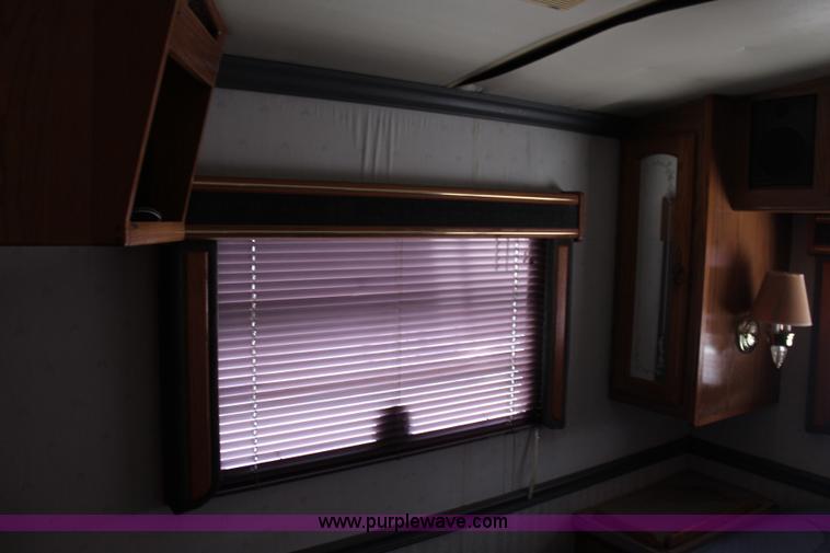 image for item J1094 1992 Pace Arrow RV