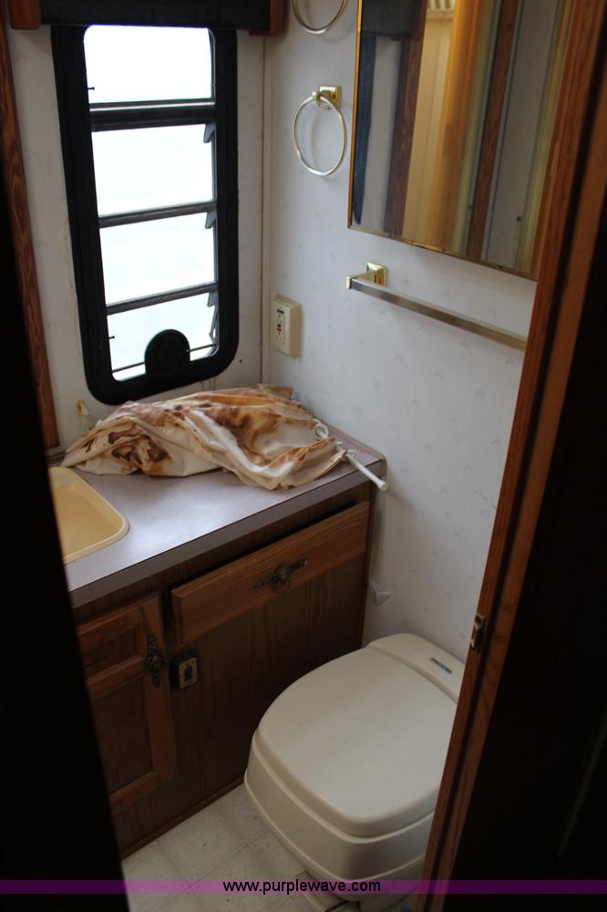 image for item J1094 1992 Pace Arrow RV